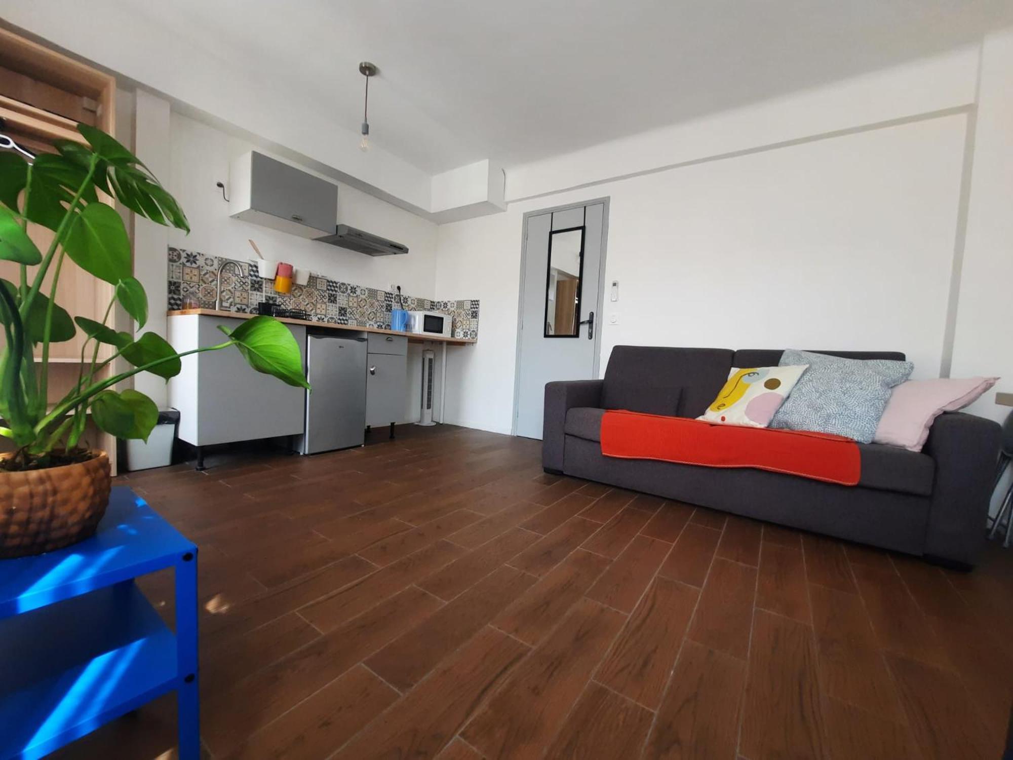 La 2, Climatisee Ac, Calme, Cuisine Privee Privatunterkunft *